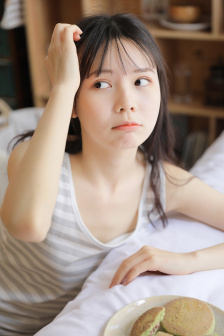 把她日出水了好紧太爽了(胡徽东)